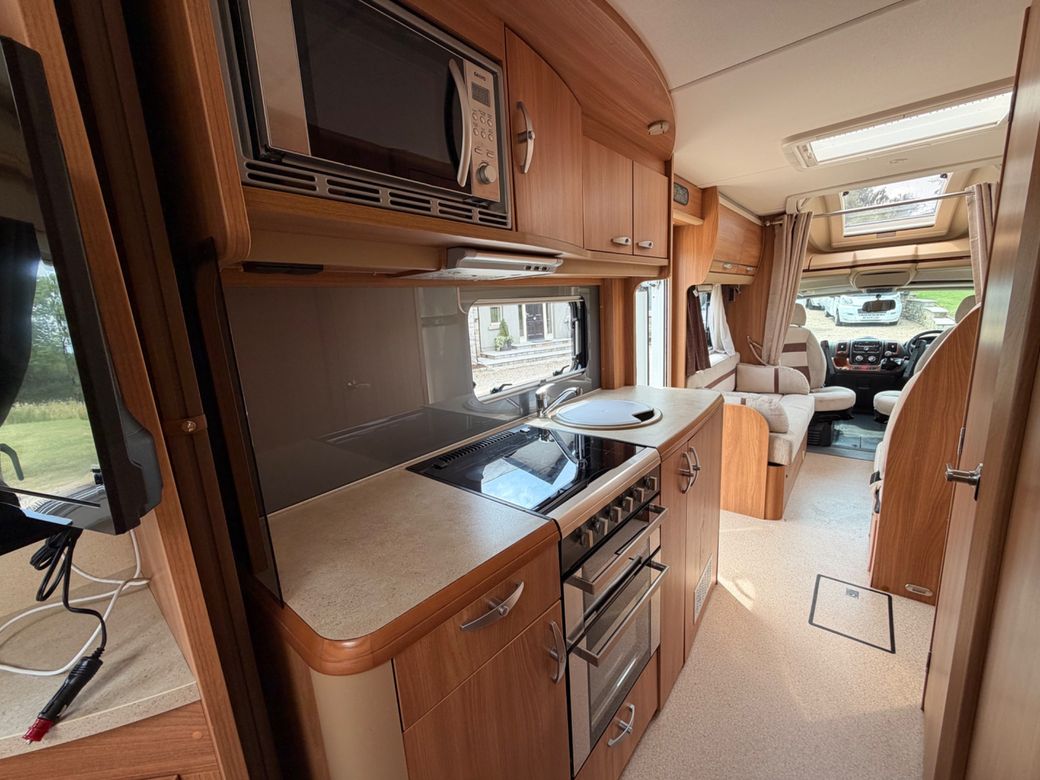 2012 SWIFT  KON TIKI 669 TAG AXEL R.H.D MANUAL C1 REQUIRED 