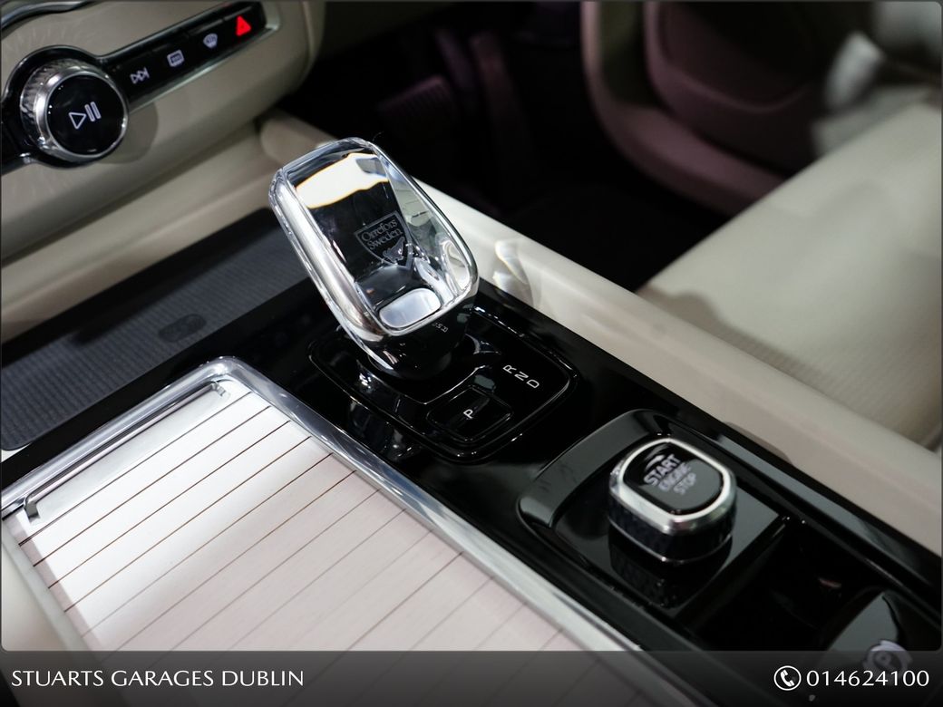 2025 Volvo XC60