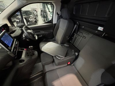2023 Peugeot Partner