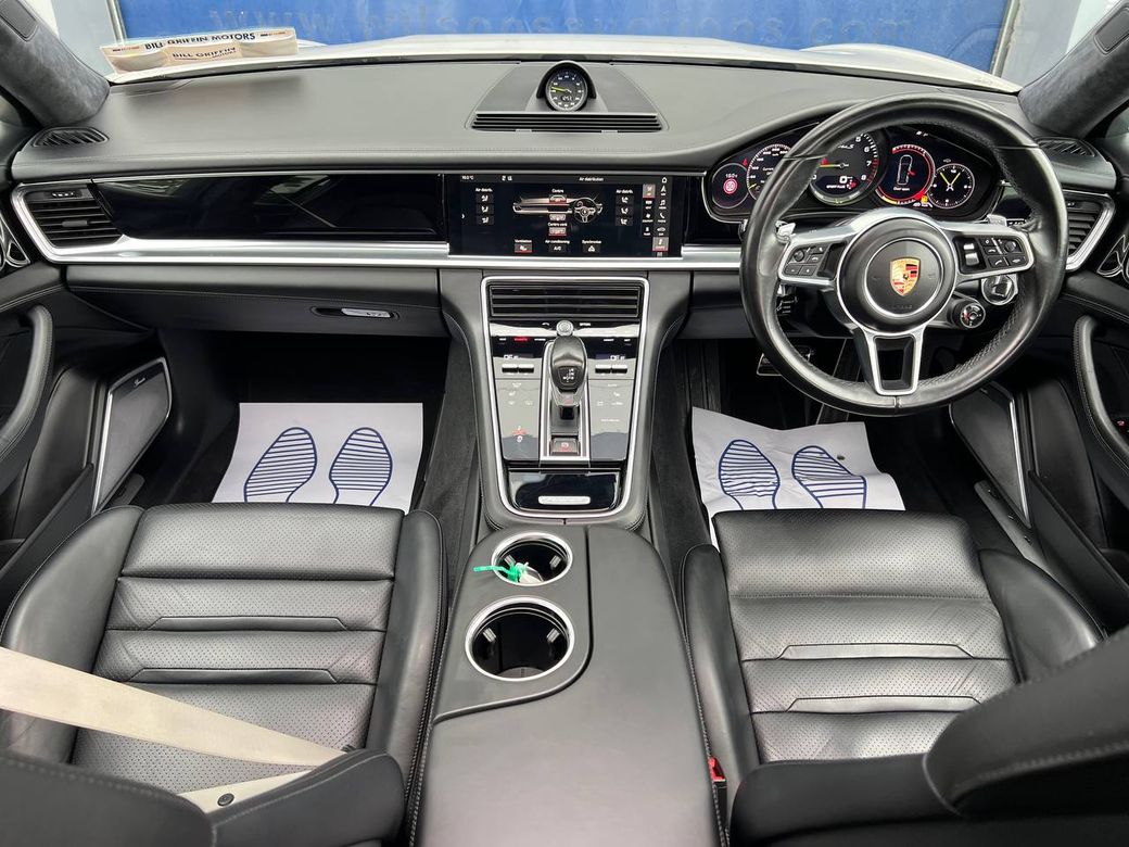2018 Porsche Panamera