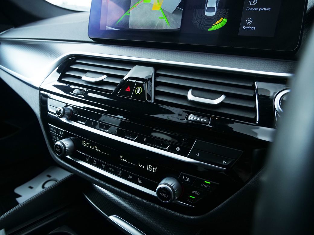 2022 BMW 5 Series