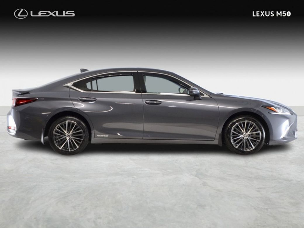 2022 Lexus ES 300h