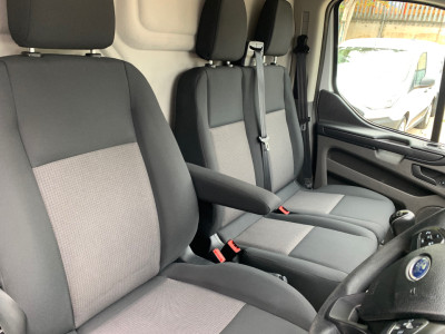 2022 Ford Transit Custom