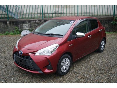 2017 Toyota Vitz