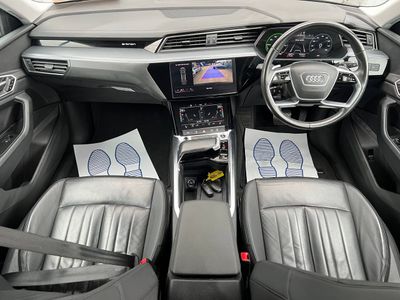 2022 Audi e-tron