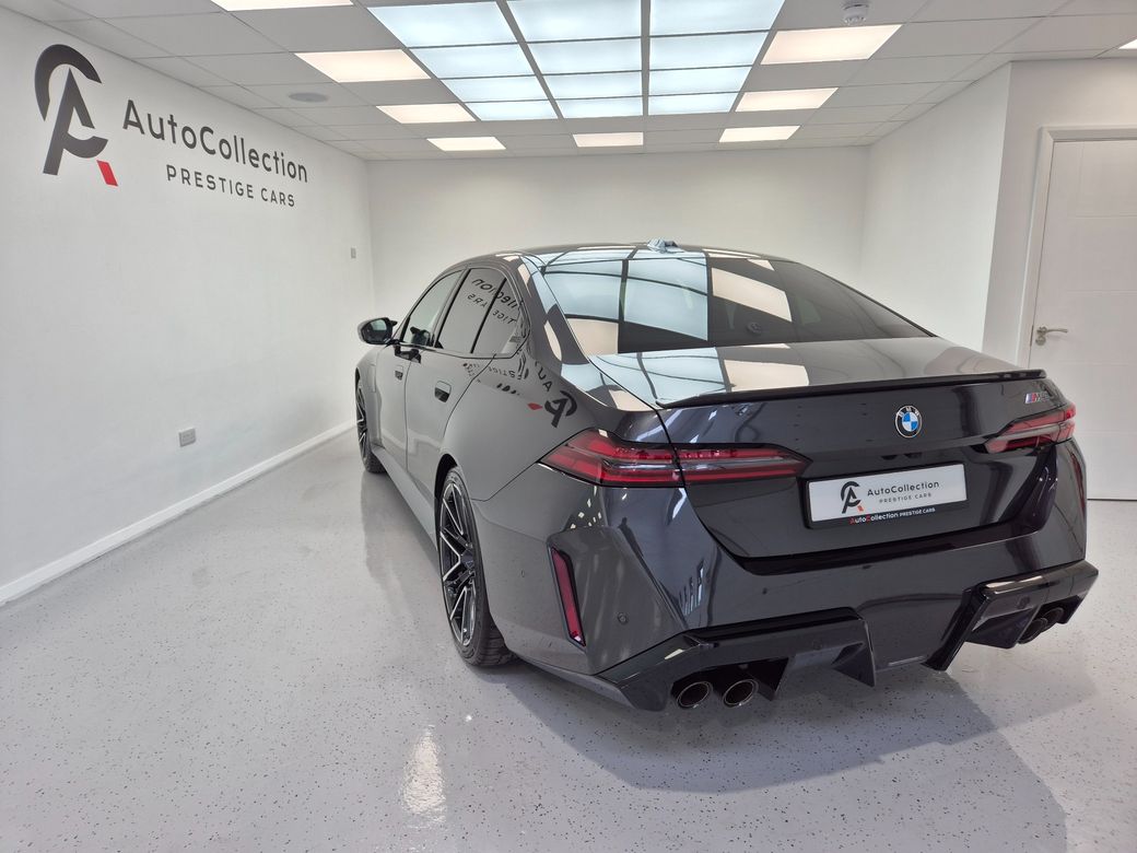 2024 BMW M5