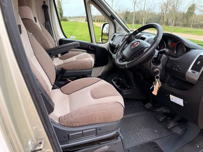 2017 SWIFT  CHAMPAGNE 685 LOW PROFILE R.H.D 