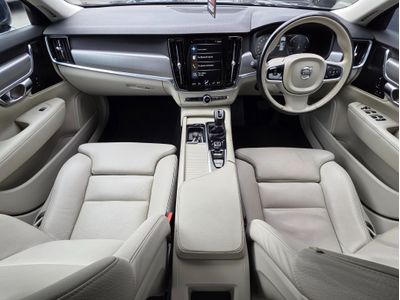 2020 Volvo V90