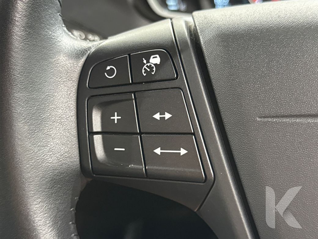2019 Volvo V40