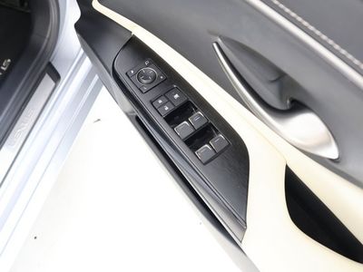 2022 Lexus ES 300h