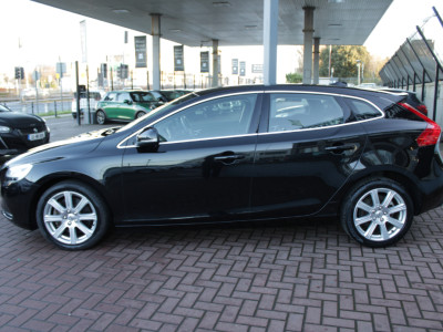 2016 Volvo V40