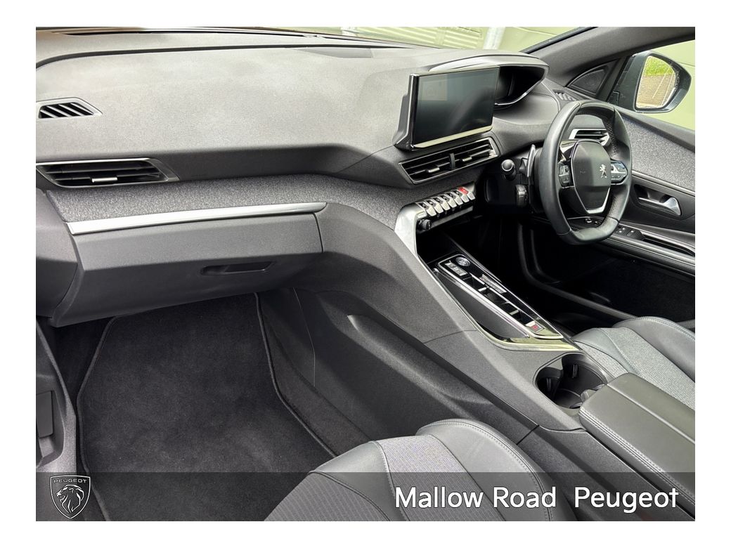 2023 Peugeot 5008