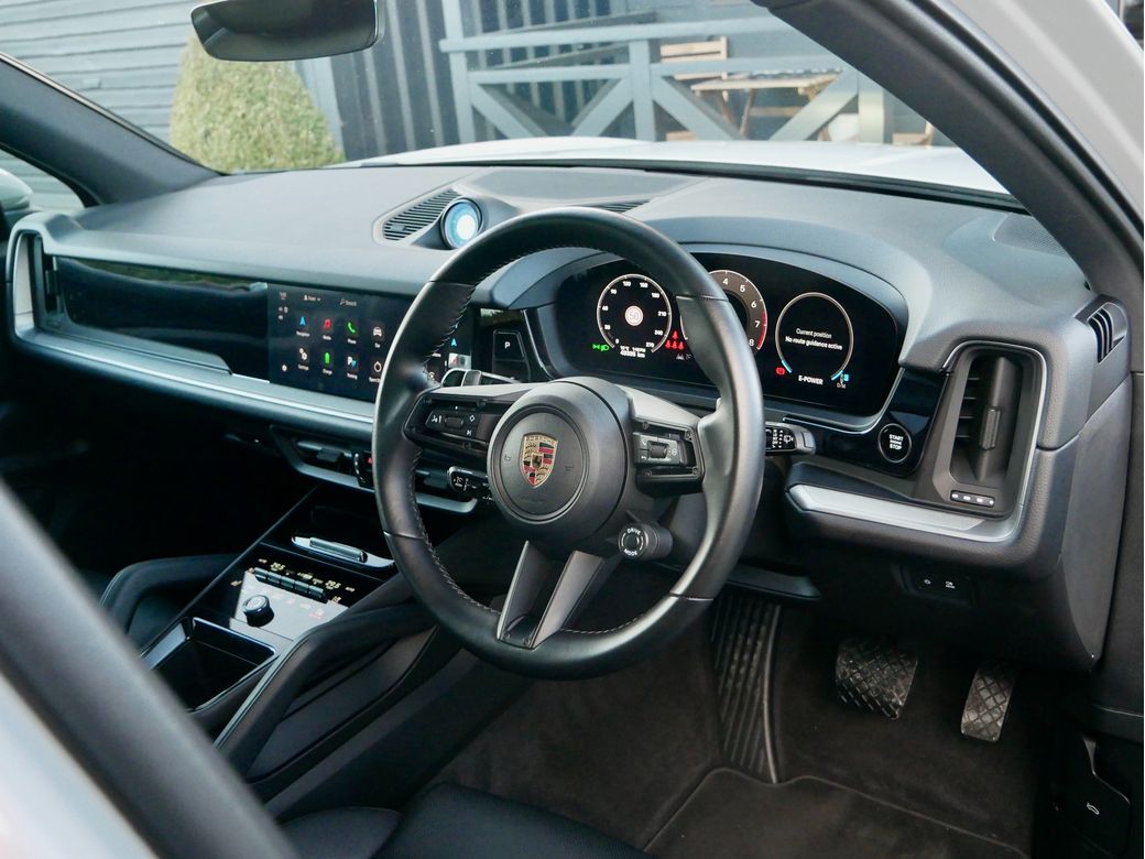 2024 Porsche Cayenne