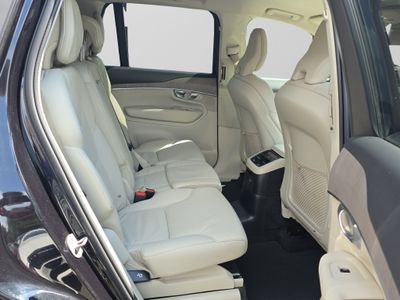 2023 Volvo XC90