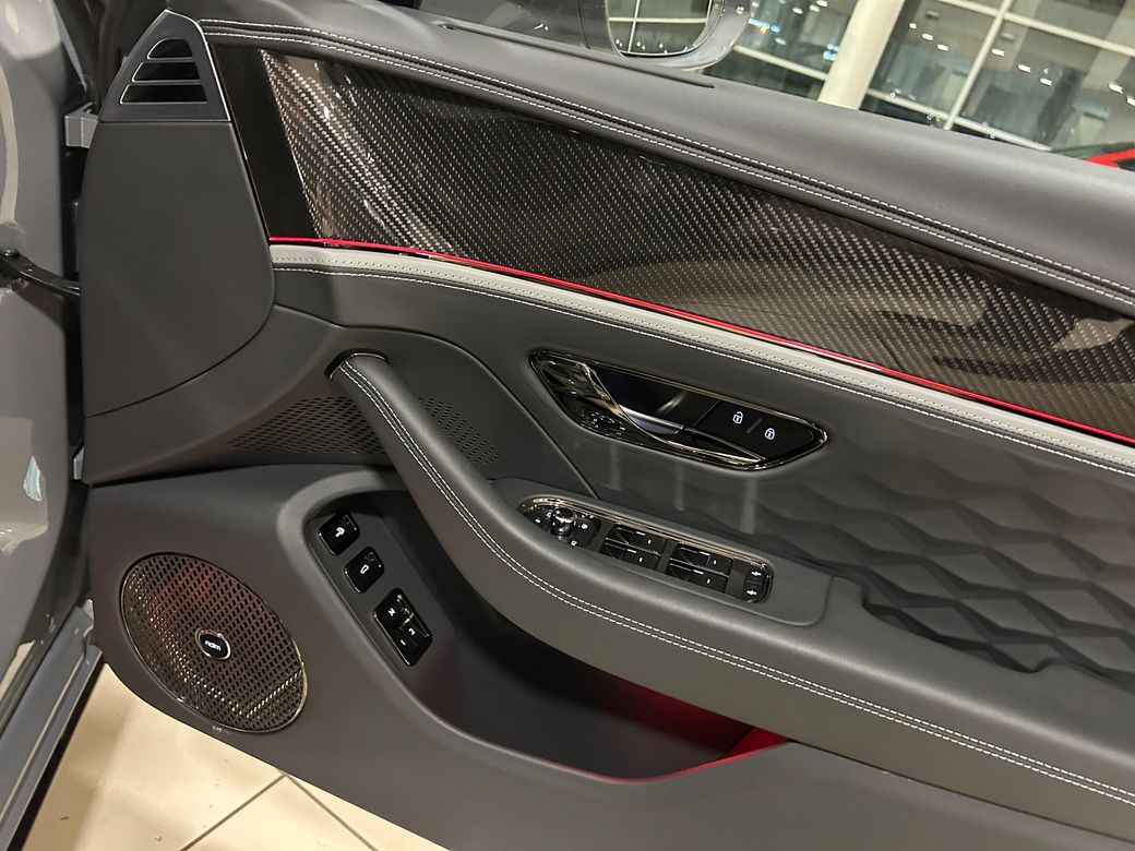 2025 Bentley Flying Spur