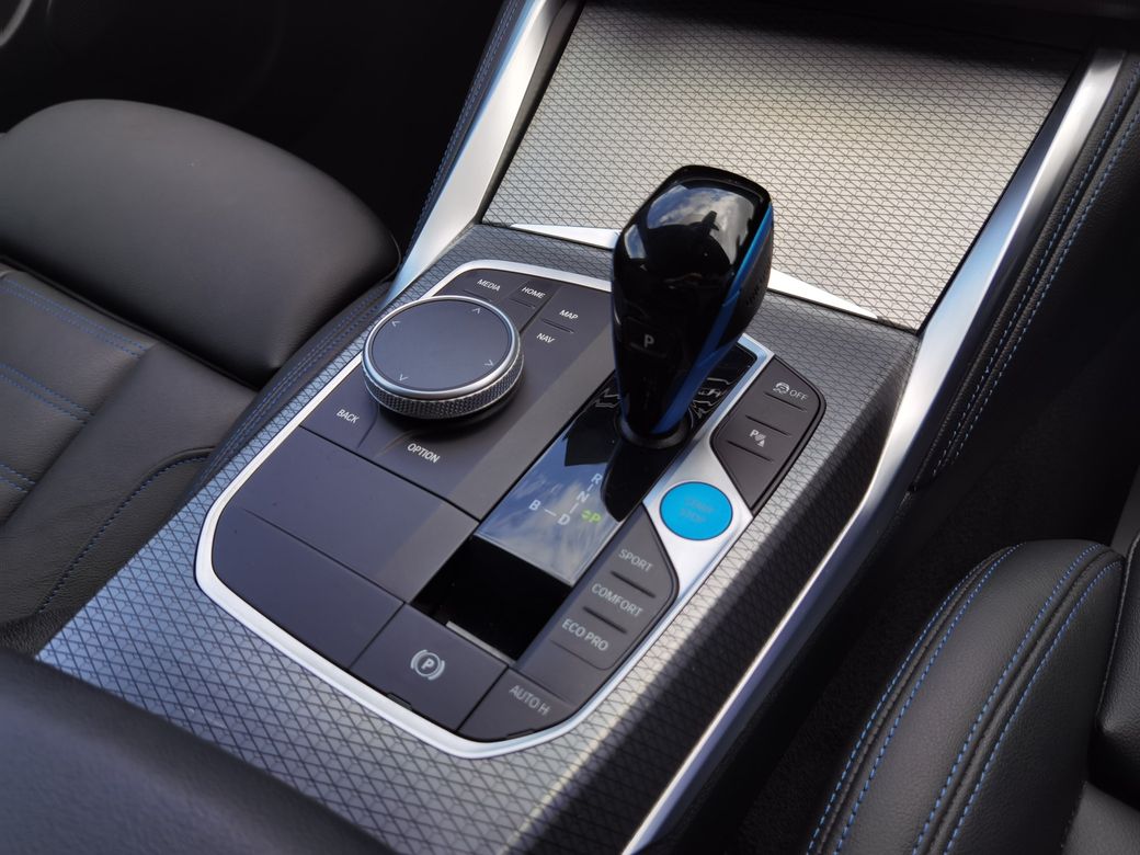 2023 BMW i4