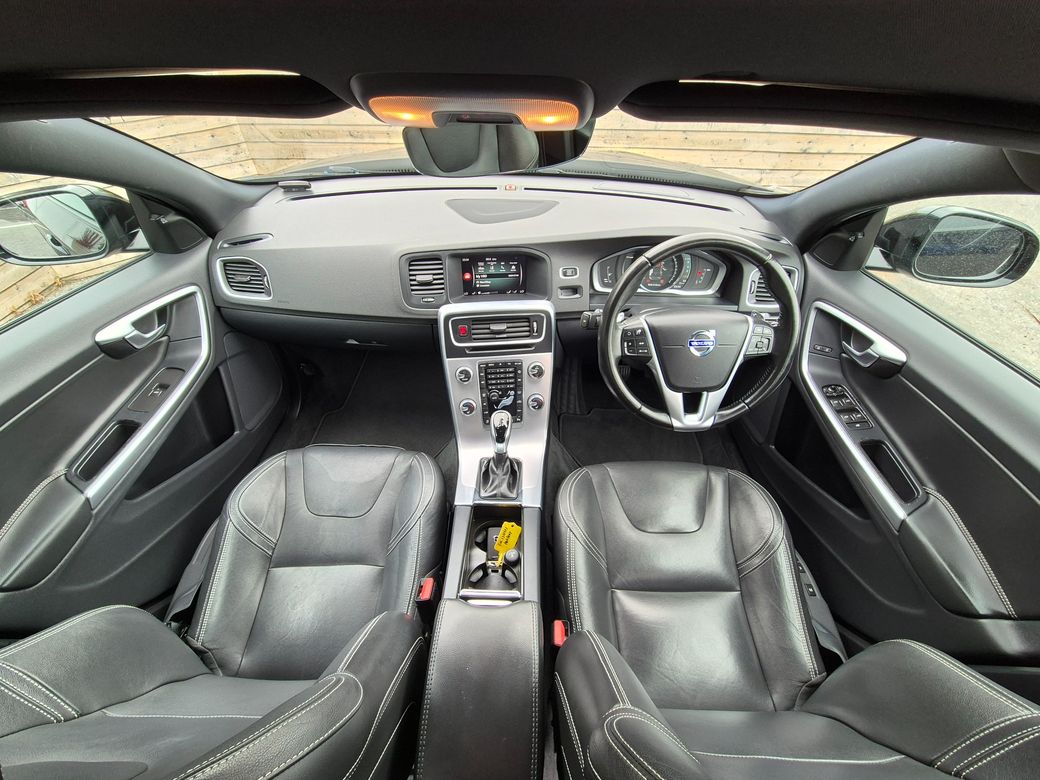 2017 Volvo V60