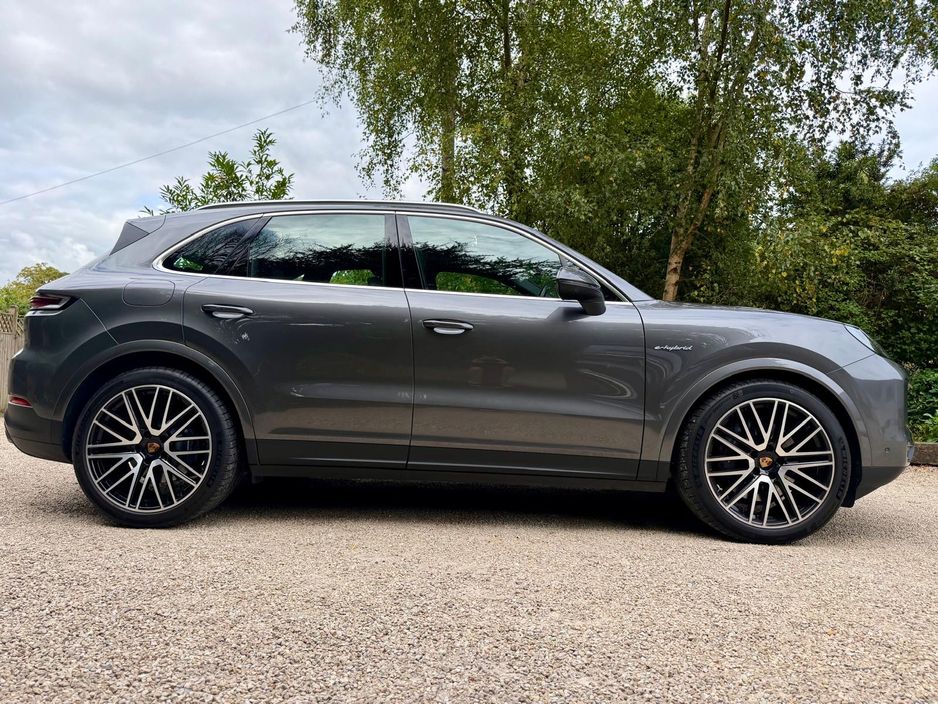 2025 Porsche Cayenne