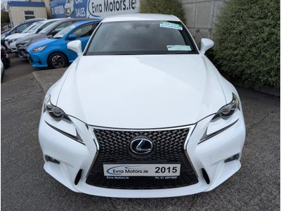 2015 Lexus IS 300h