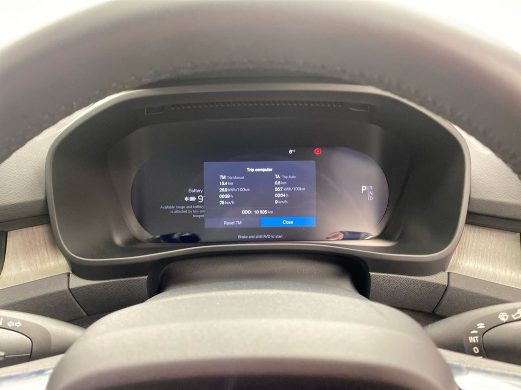 2026 Volvo EX40