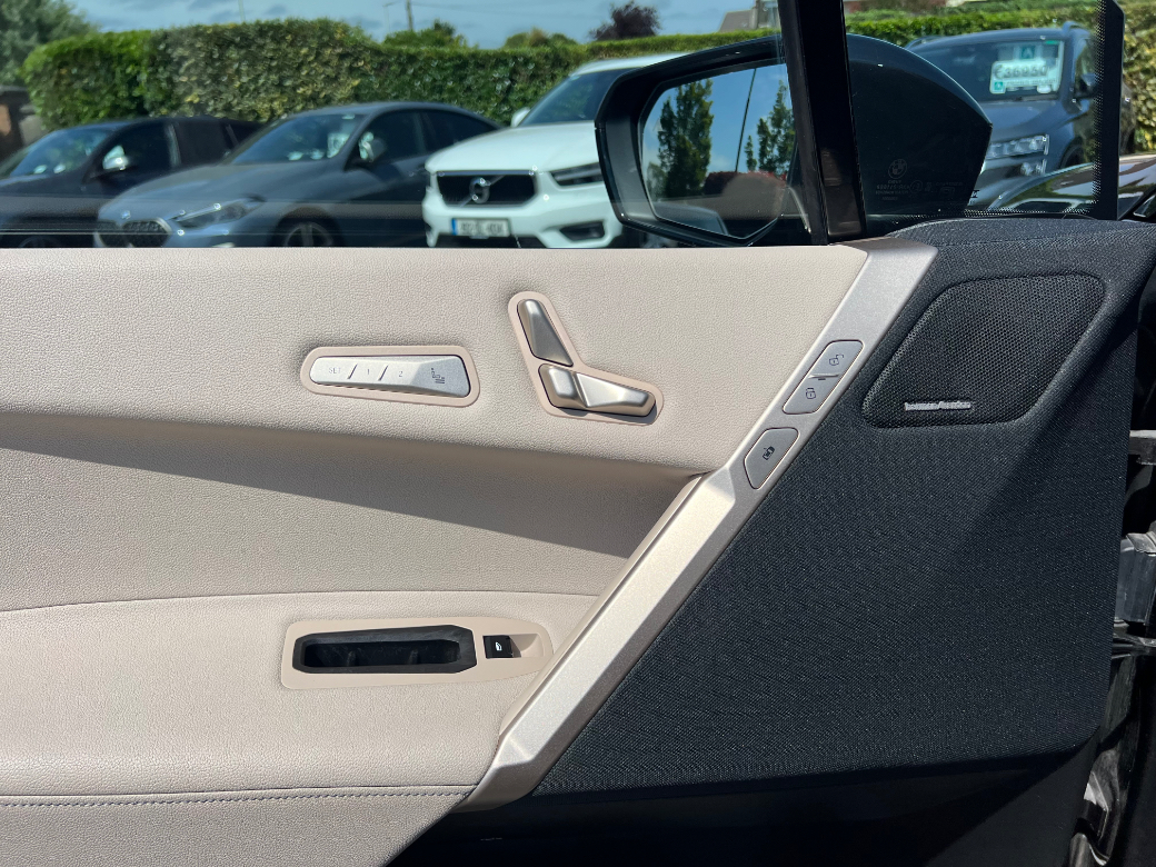 2023 BMW iX