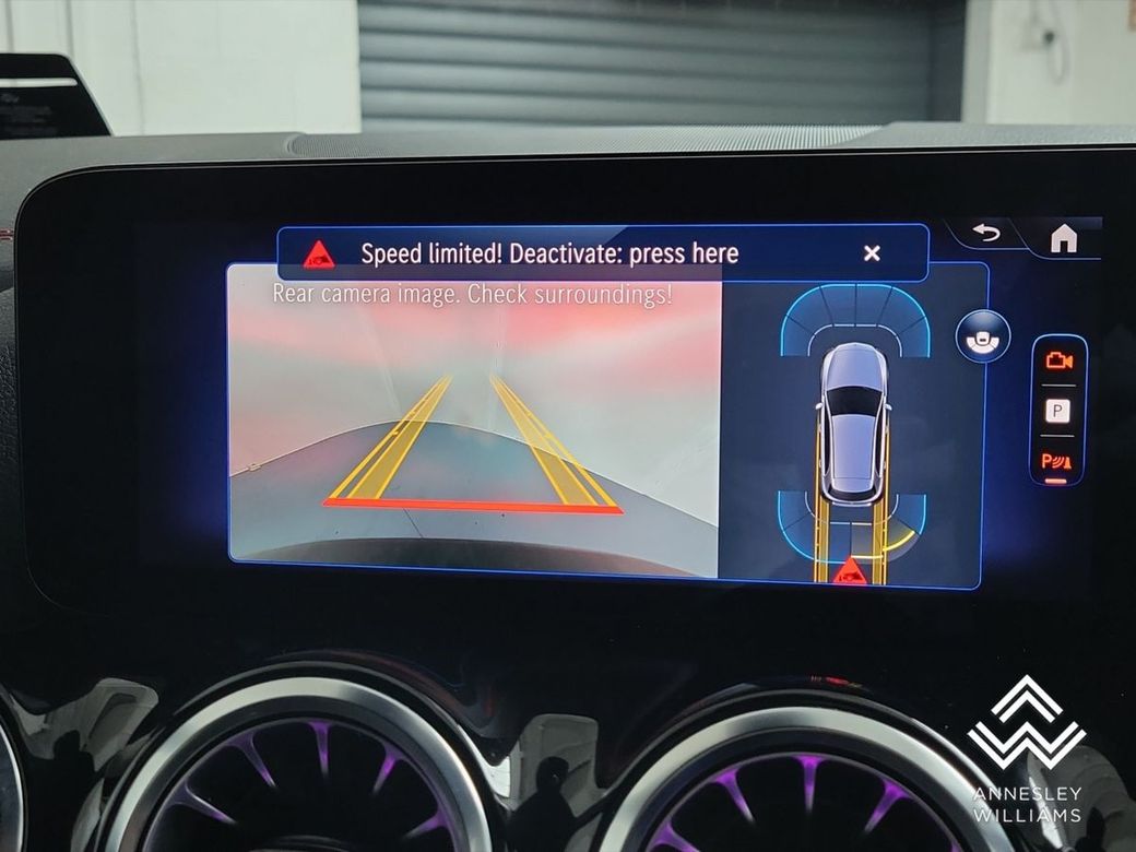 2025 Mercedes-Benz EQA