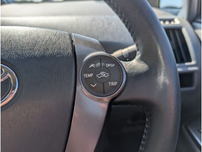 2014 Toyota Prius Alpha