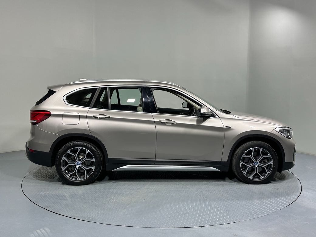 2022 BMW X1