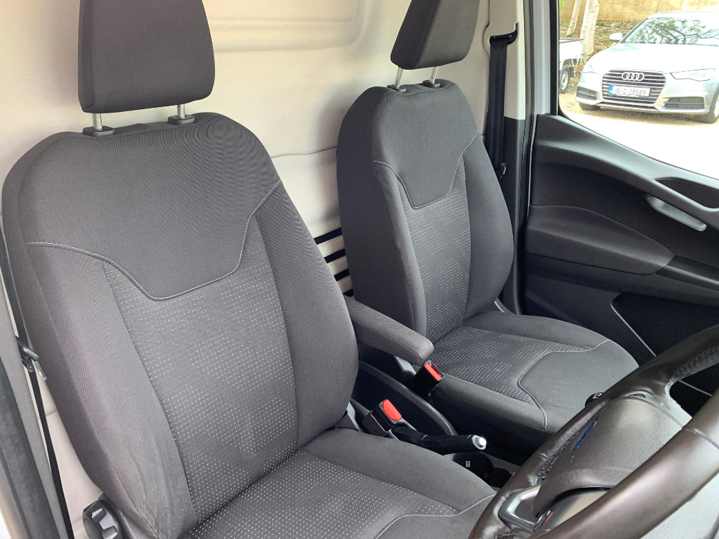 2018 Ford Transit Courier