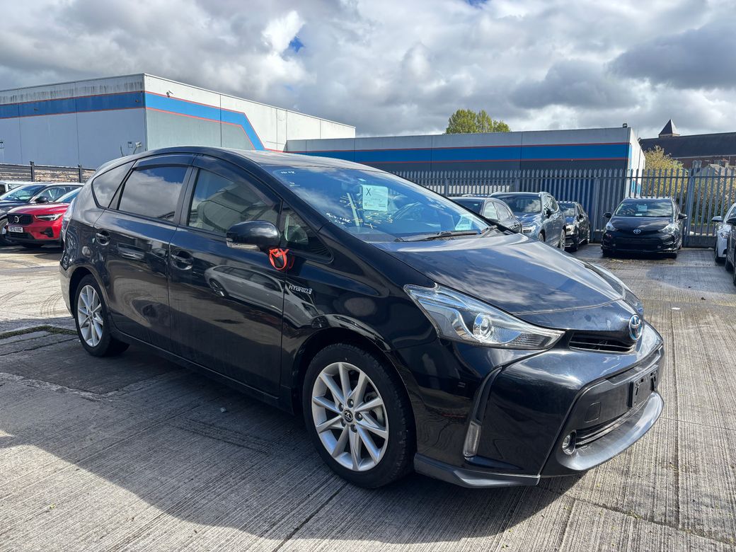 2016 Toyota Prius Alpha