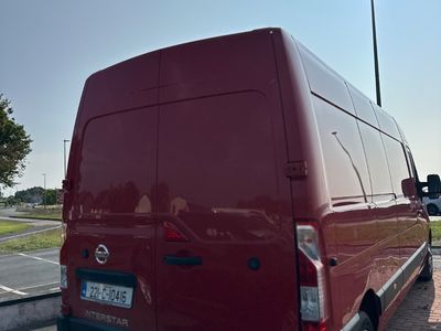 2022 Nissan Interstar