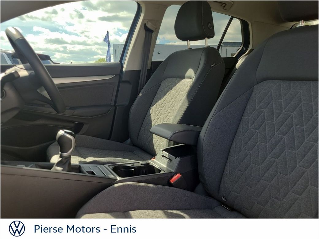 2025 Volkswagen Golf