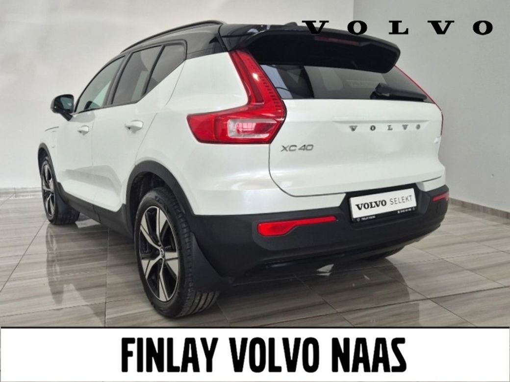 2022 Volvo XC40