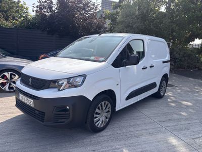2022 Peugeot Partner
