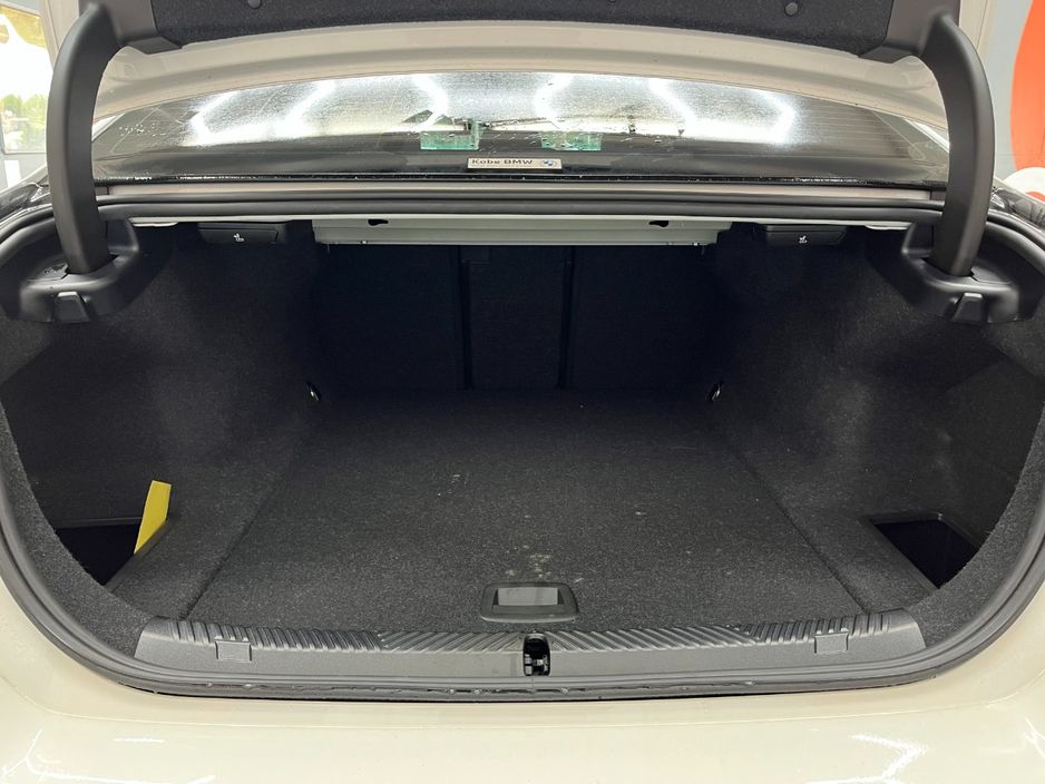 2023 BMW i5