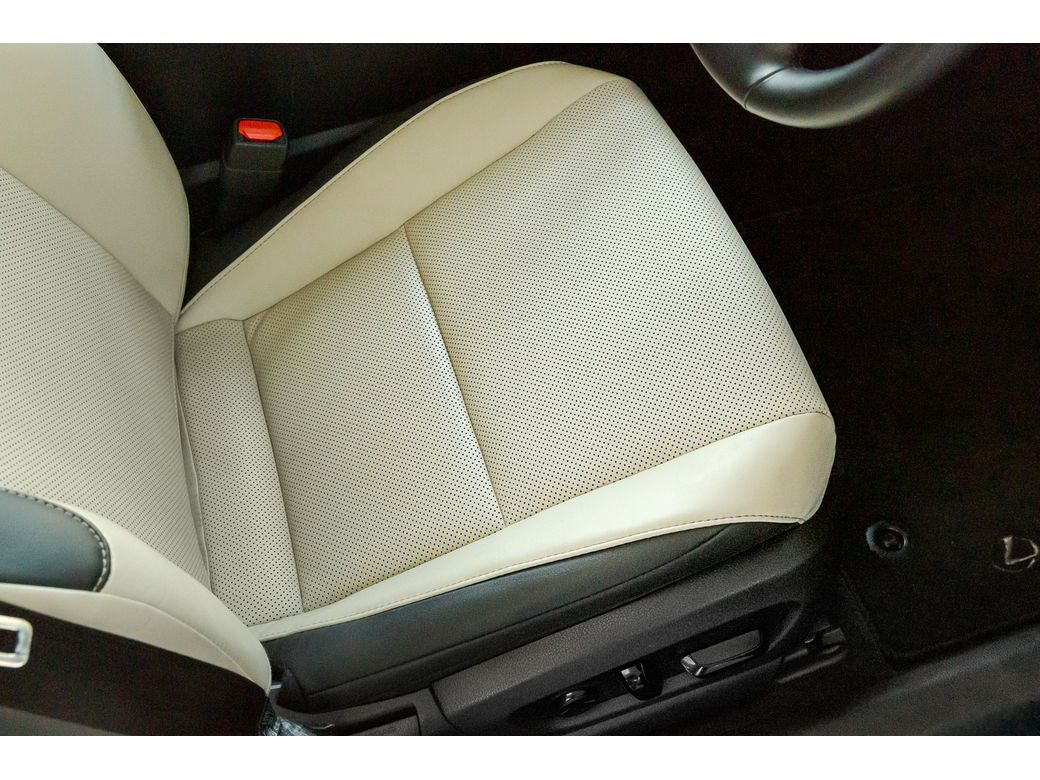 2023 Lexus ES 300h