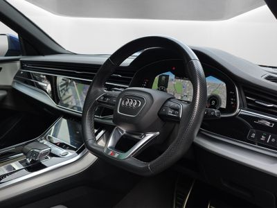 2021 Audi Q8