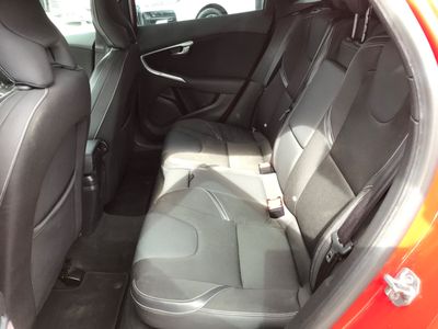 2018 Volvo V40