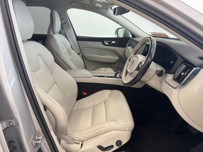 2022 Volvo XC60
