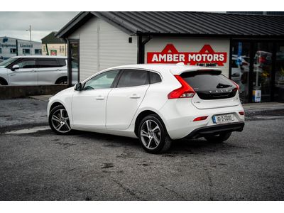 2016 Volvo V40