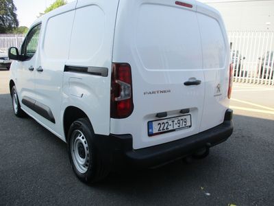2022 Peugeot Partner