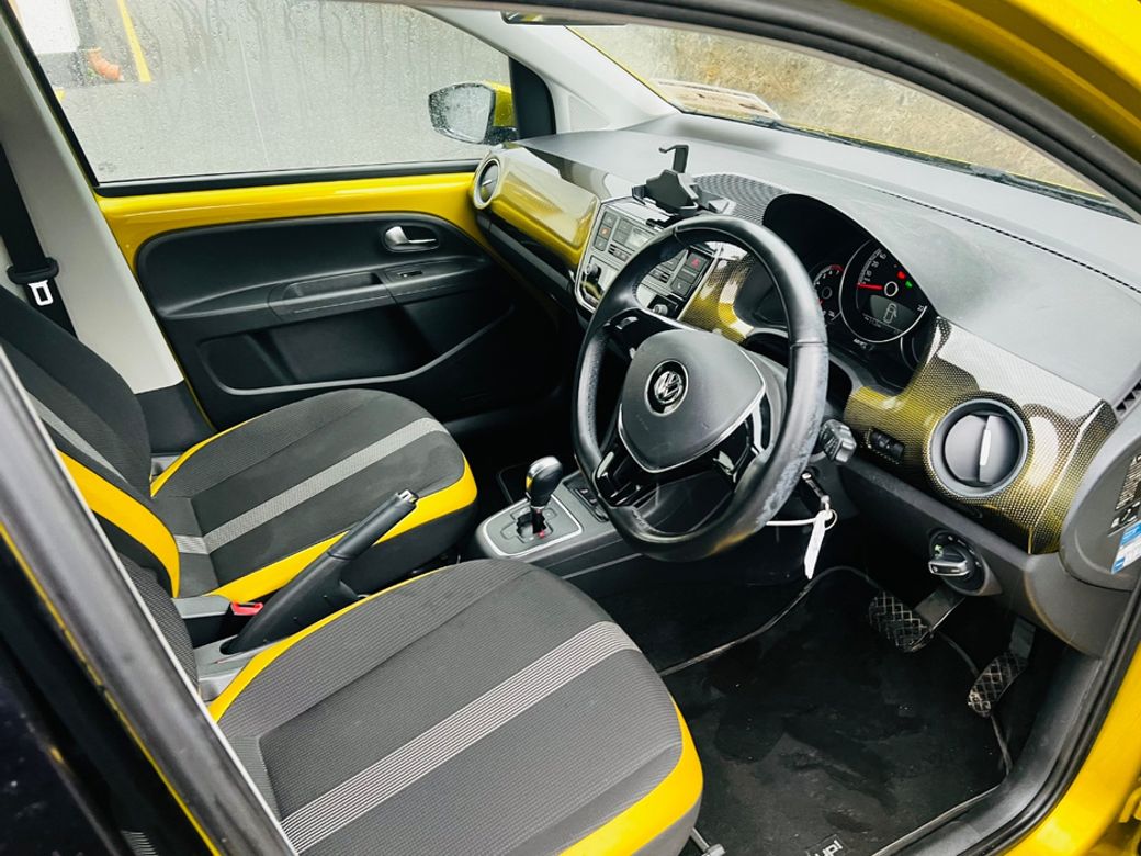 2017 Volkswagen up!