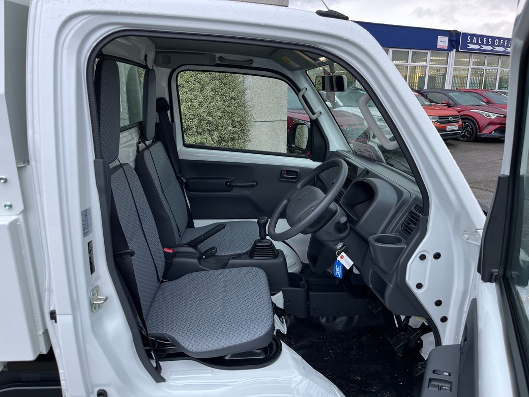 2025 Suzuki Carry Van