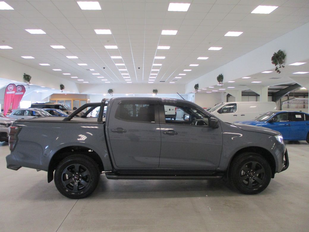 2025 Isuzu D-MAX
