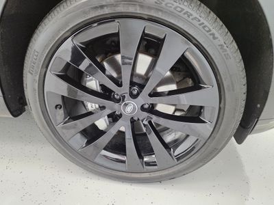 2025 Land Rover Range Rover Sport