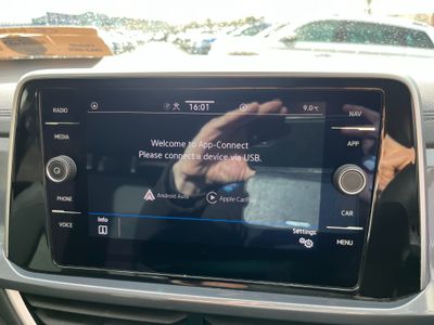 2024 Volkswagen T-Roc