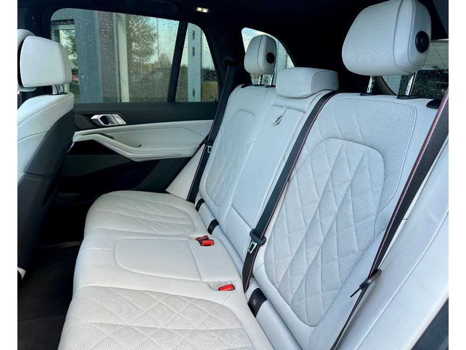 2025 BMW X5