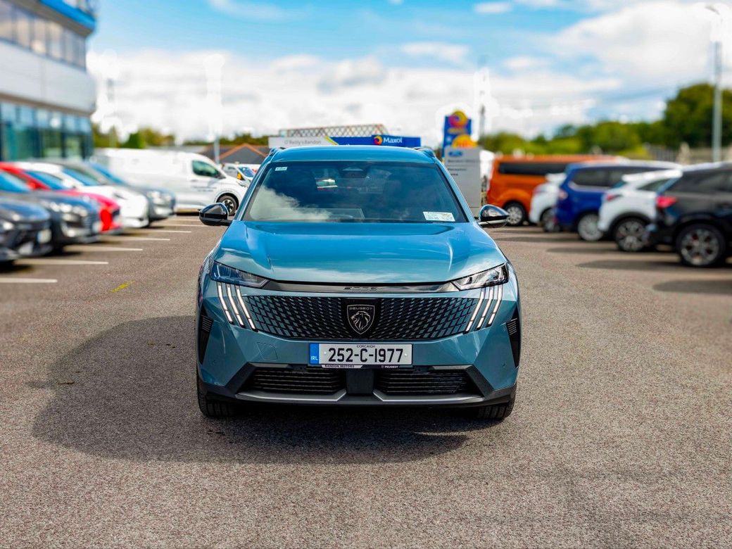 2025 Peugeot 5008