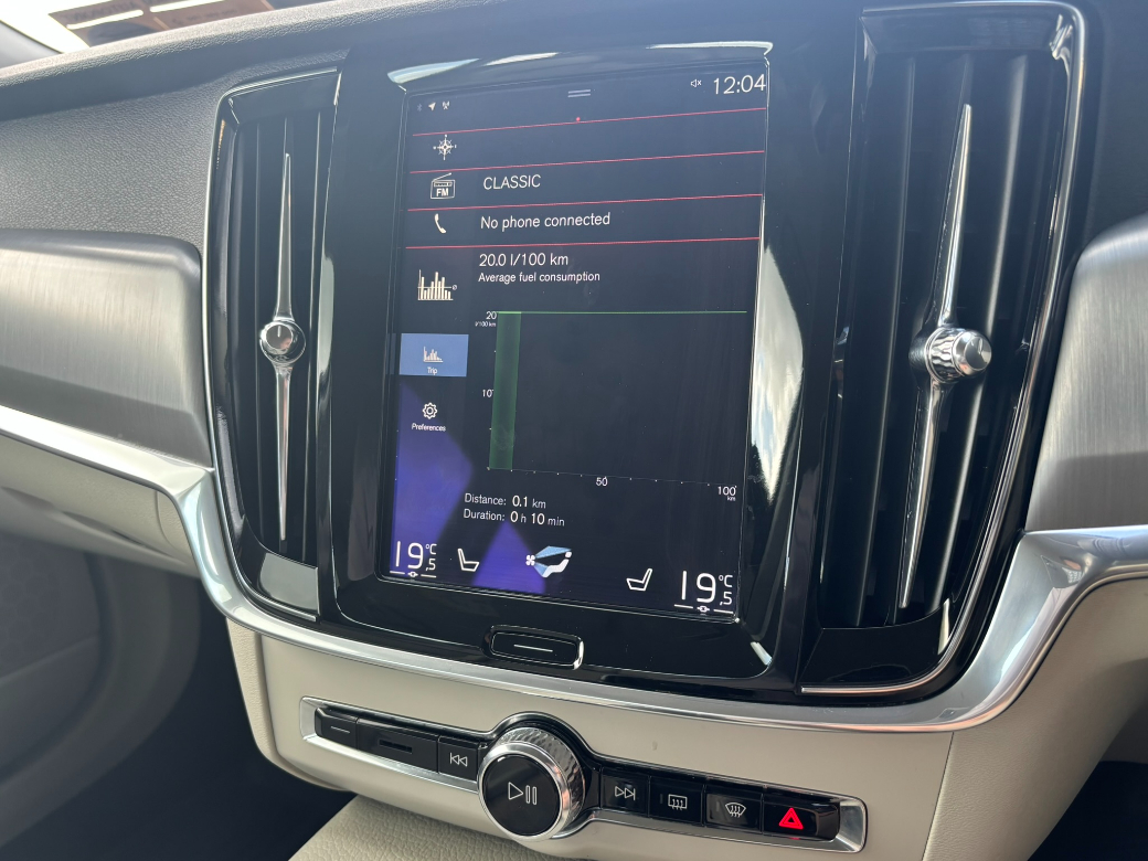 2018 Volvo V90