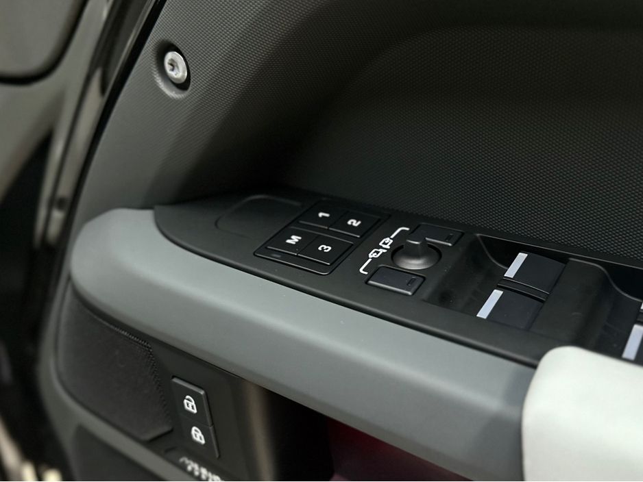 2026 Land Rover Defender